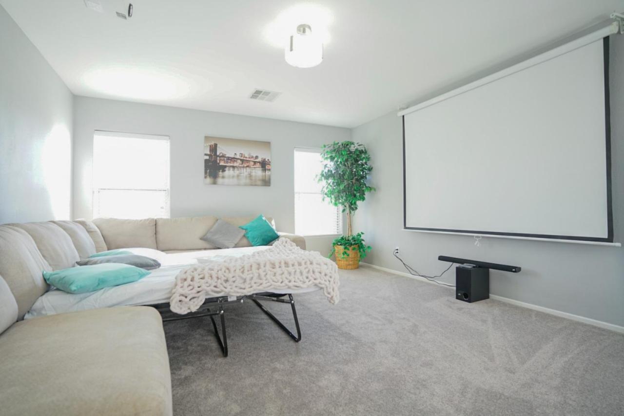 2400sqft House 6beds 3bath Pool Table Bbq Сasa de vacaciones Las Vegas